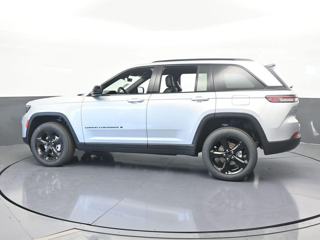 new 2025 Jeep Grand Cherokee car