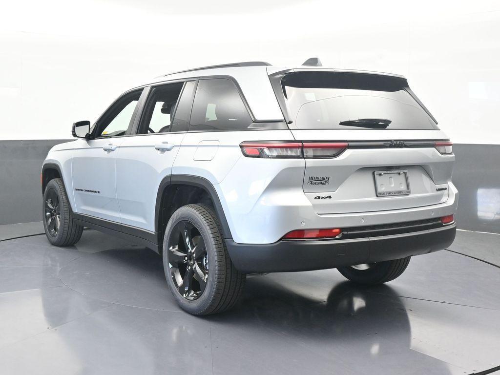 new 2025 Jeep Grand Cherokee car