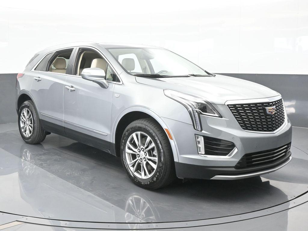 used 2023 Cadillac XT5 car, priced at $28,996