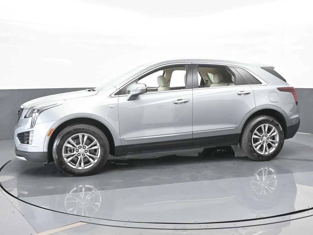 used 2023 Cadillac XT5 car, priced at $28,996