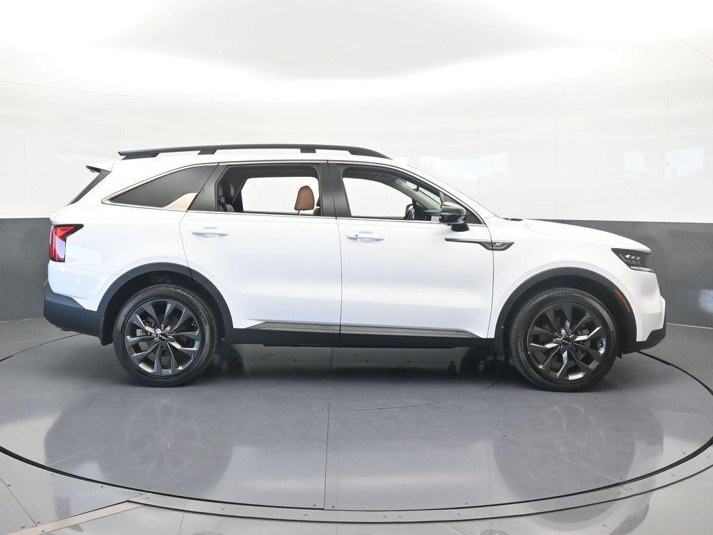 used 2022 Kia Sorento car, priced at $24,994