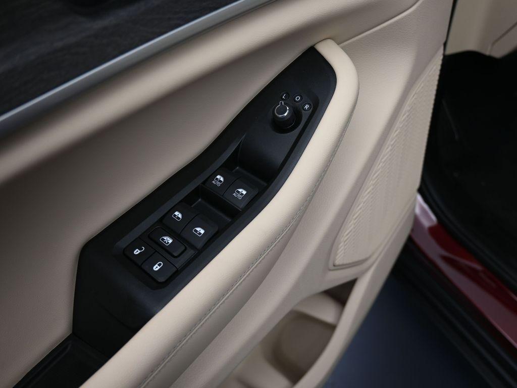 new 2025 Jeep Grand Cherokee L car