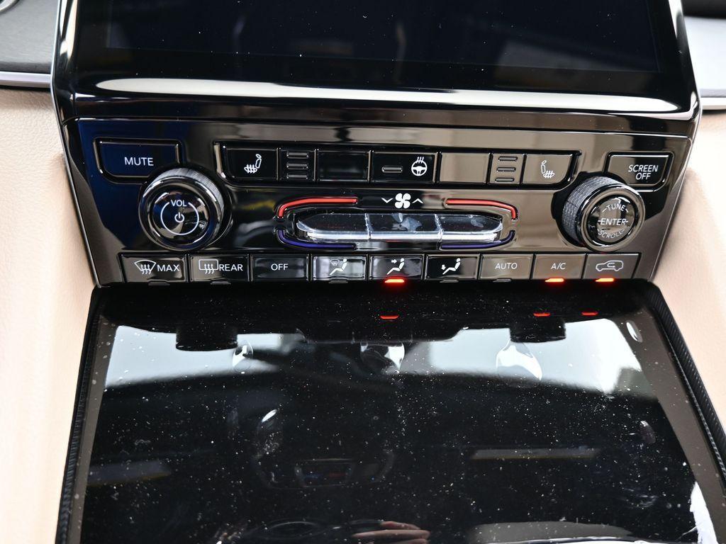 new 2025 Jeep Grand Cherokee L car