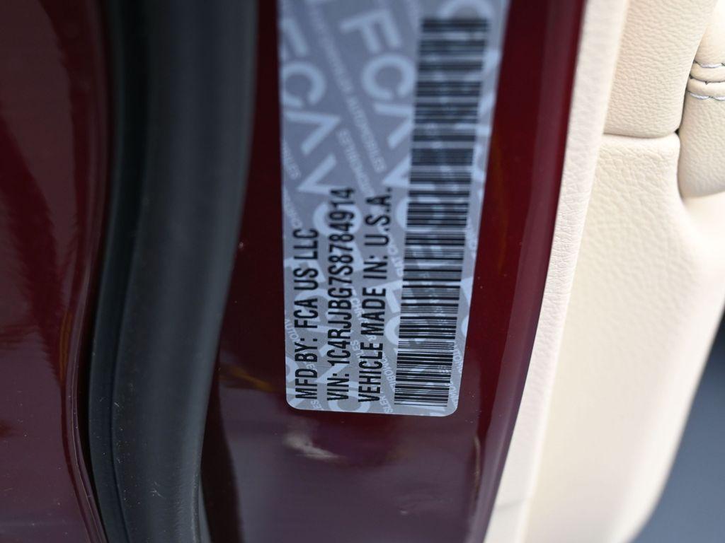 new 2025 Jeep Grand Cherokee L car