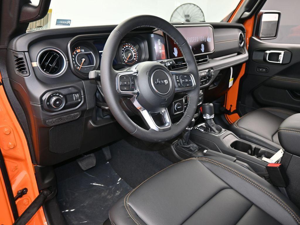 new 2025 Jeep Wrangler car