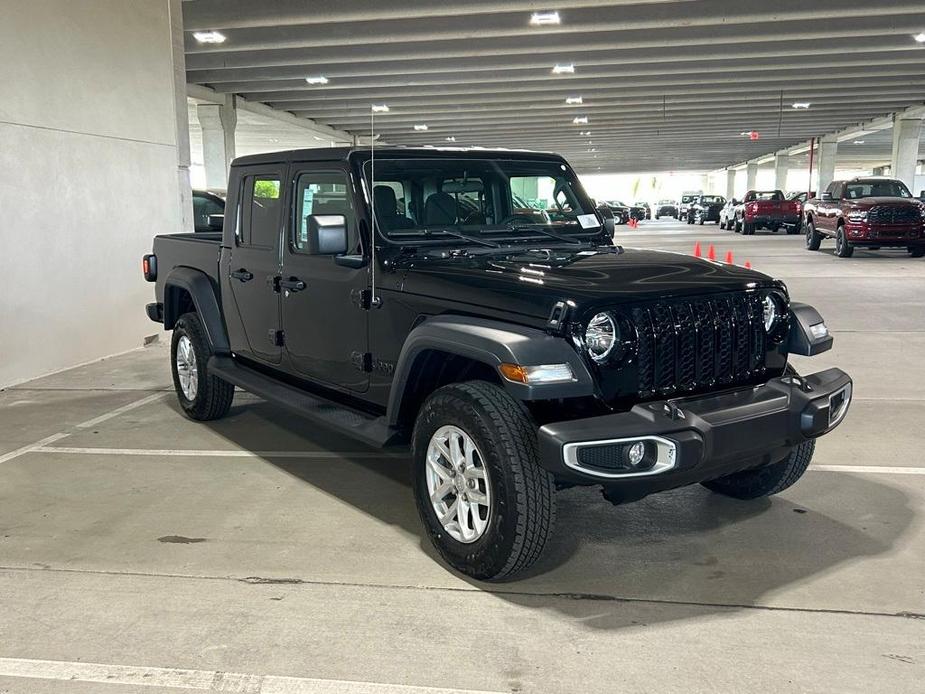 new 2023 Jeep Gladiator car, priced at $40,245