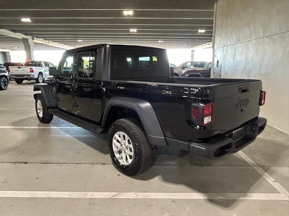 new 2023 Jeep Gladiator car, priced at $40,245