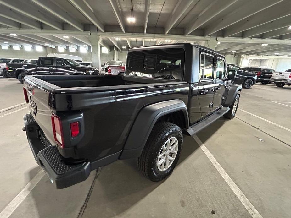 new 2023 Jeep Gladiator car, priced at $40,245