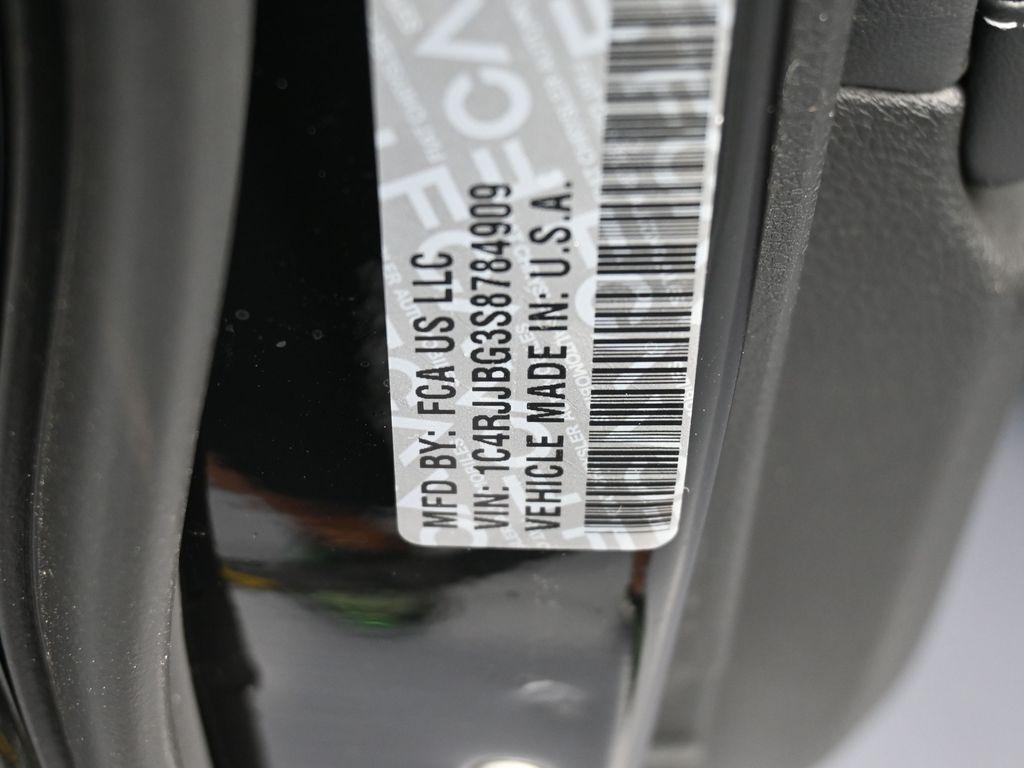 new 2025 Jeep Grand Cherokee L car