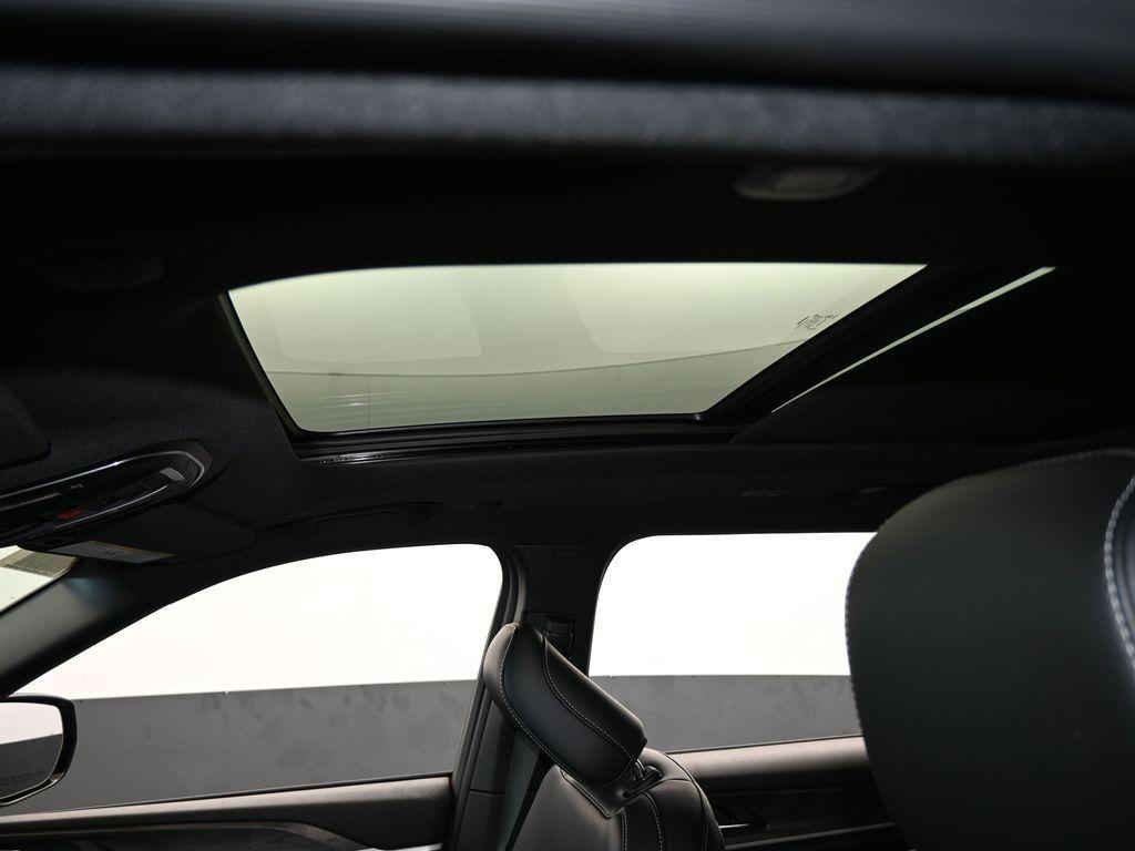 new 2025 Jeep Grand Cherokee L car