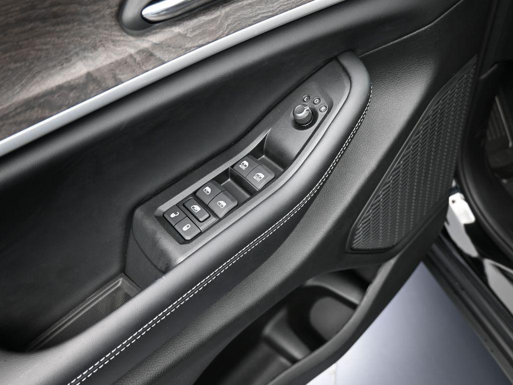 new 2025 Jeep Grand Cherokee L car