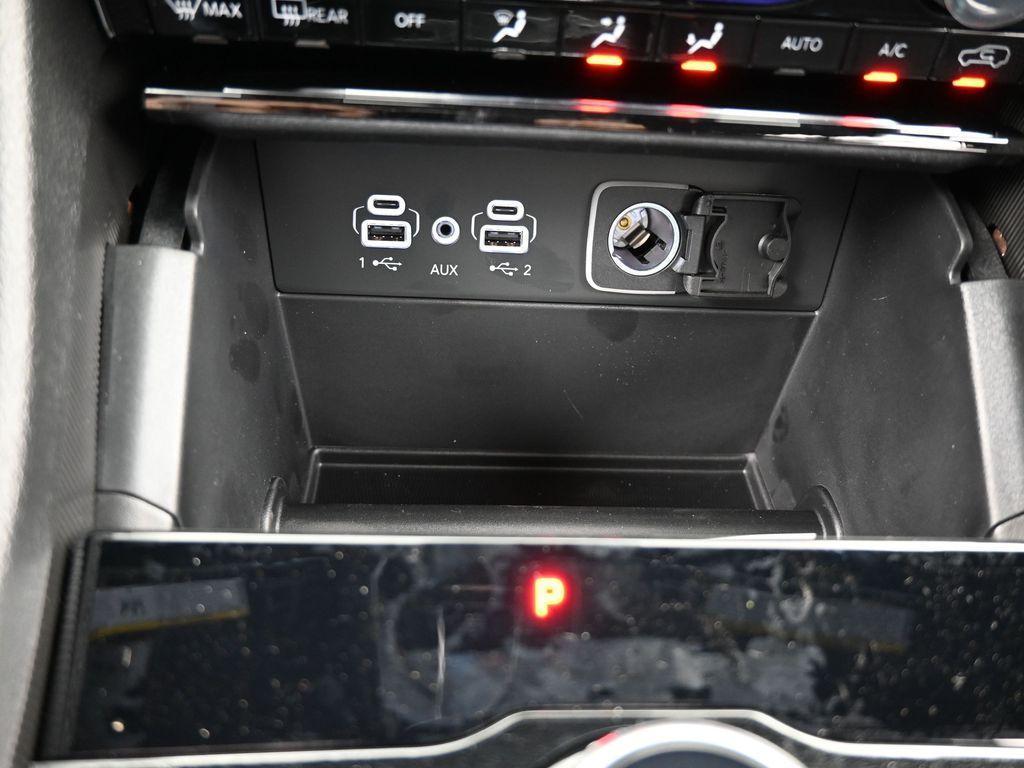 new 2025 Jeep Grand Cherokee L car