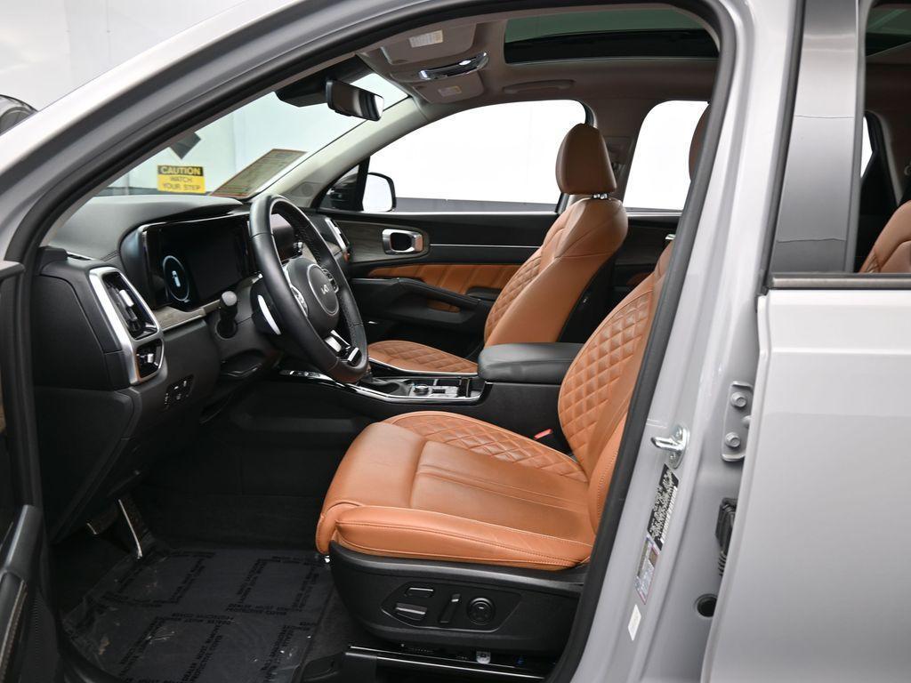 used 2023 Kia Sorento car, priced at $34,850