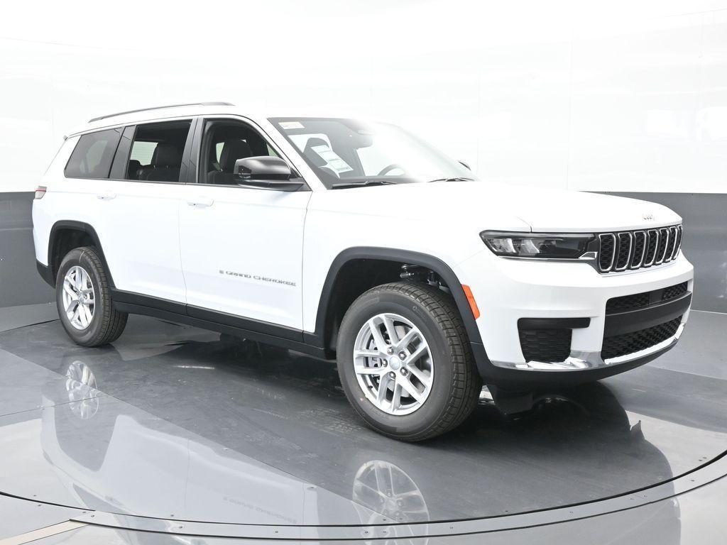 new 2024 Jeep Grand Cherokee L car, priced at $34,123