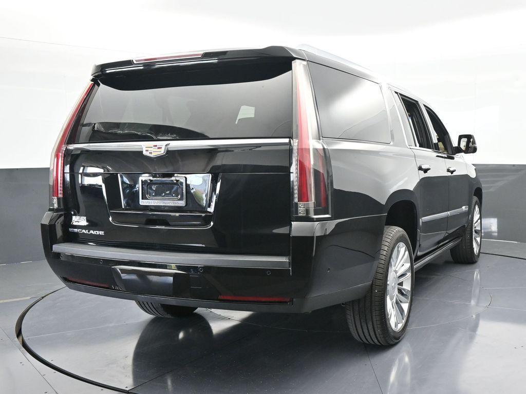used 2020 Cadillac Escalade ESV car, priced at $44,950