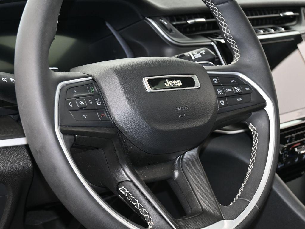 used 2023 Jeep Grand Cherokee car, priced at $25,959