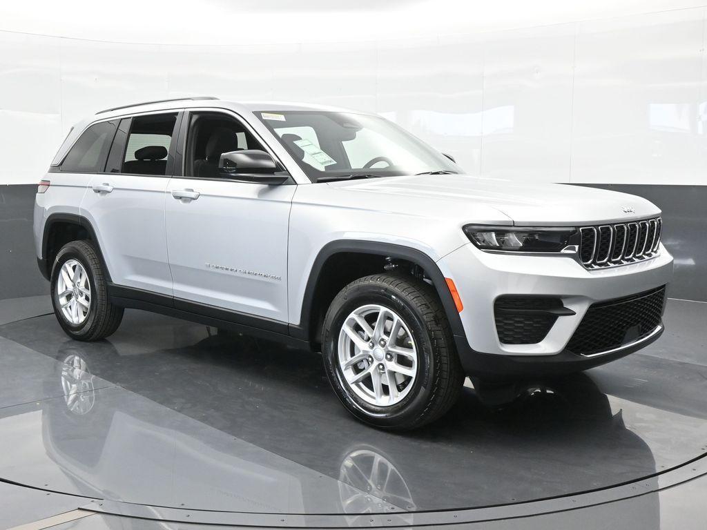 new 2024 Jeep Grand Cherokee car, priced at $30,675