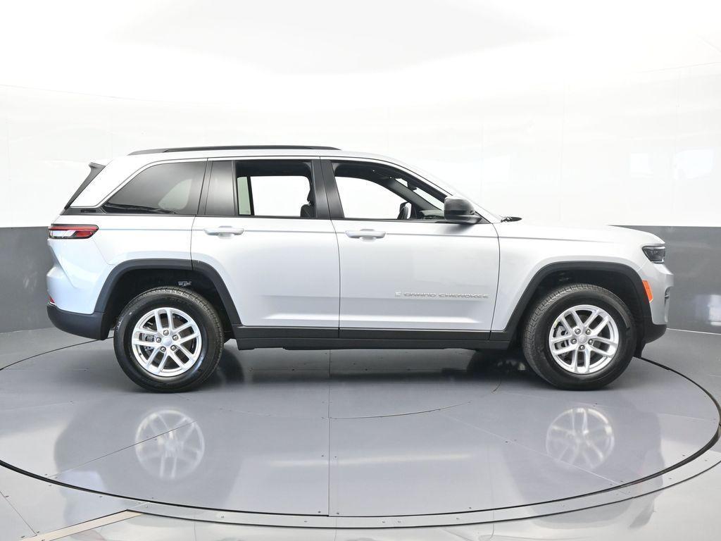 new 2024 Jeep Grand Cherokee car, priced at $36,383