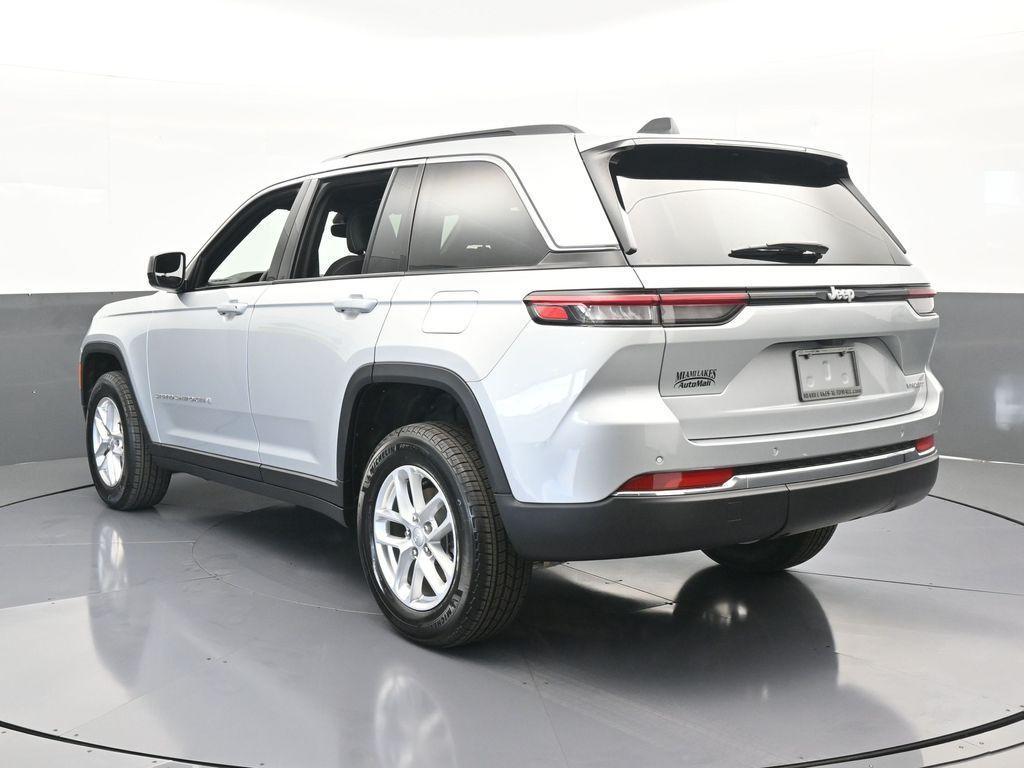 new 2024 Jeep Grand Cherokee car, priced at $36,383