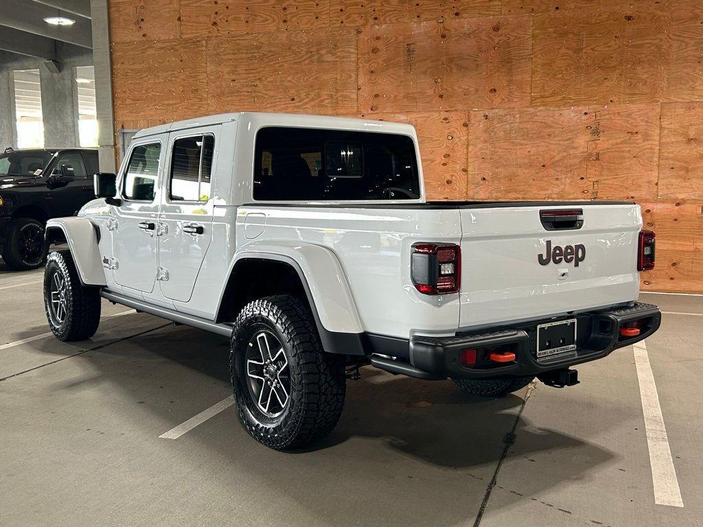 new 2024 Jeep Gladiator car, priced at $49,547