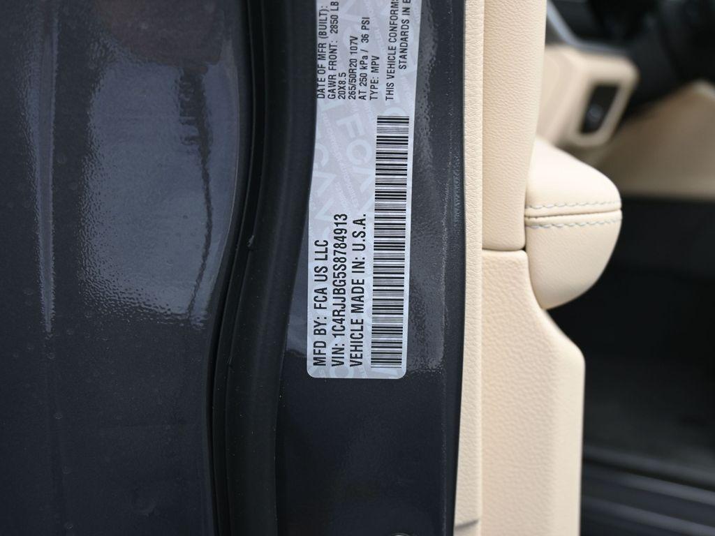 new 2025 Jeep Grand Cherokee L car