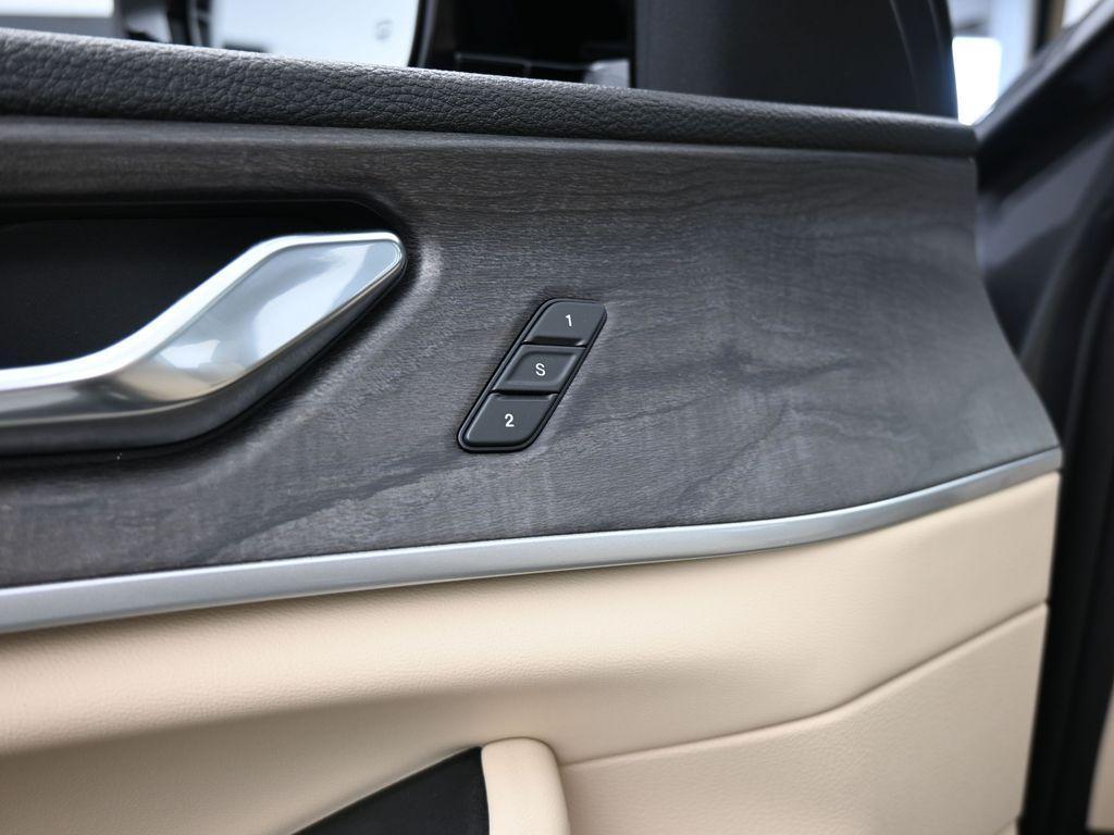 new 2025 Jeep Grand Cherokee L car