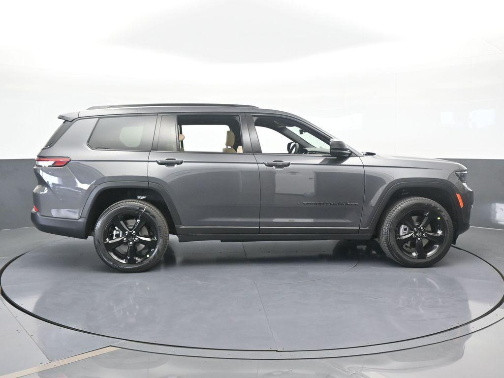 new 2025 Jeep Grand Cherokee L car