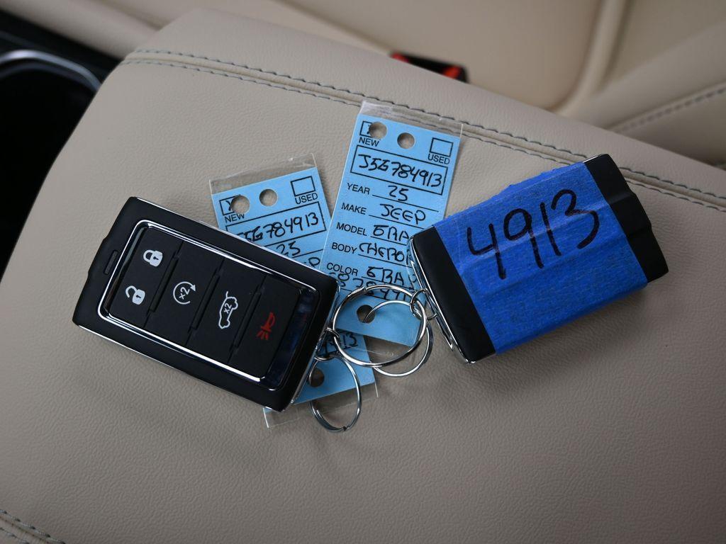 new 2025 Jeep Grand Cherokee L car