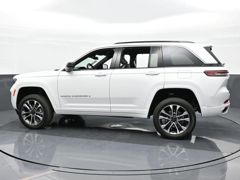 new 2024 Jeep Grand Cherokee car, priced at $52,221