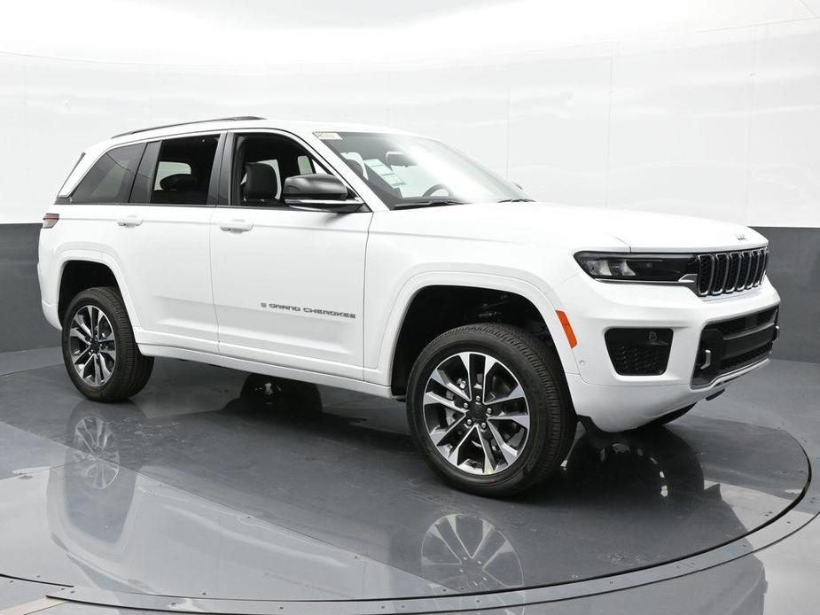 new 2024 Jeep Grand Cherokee car, priced at $50,721