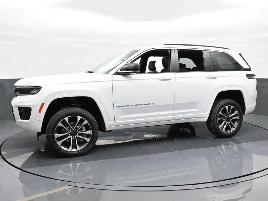 new 2024 Jeep Grand Cherokee car, priced at $52,221