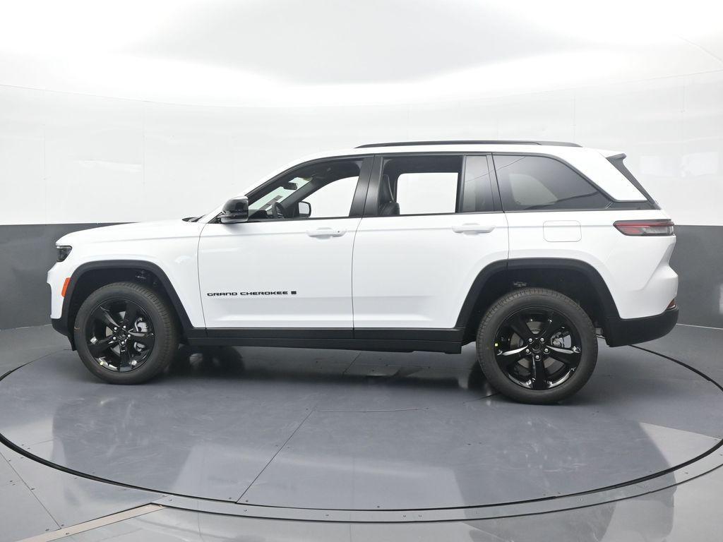 new 2025 Jeep Grand Cherokee car