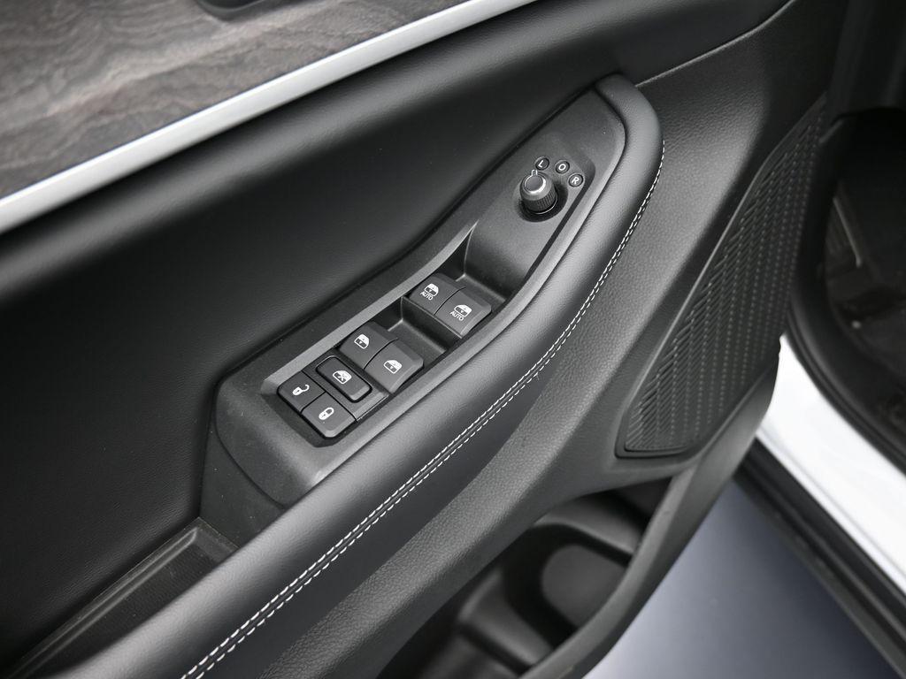 new 2025 Jeep Grand Cherokee car