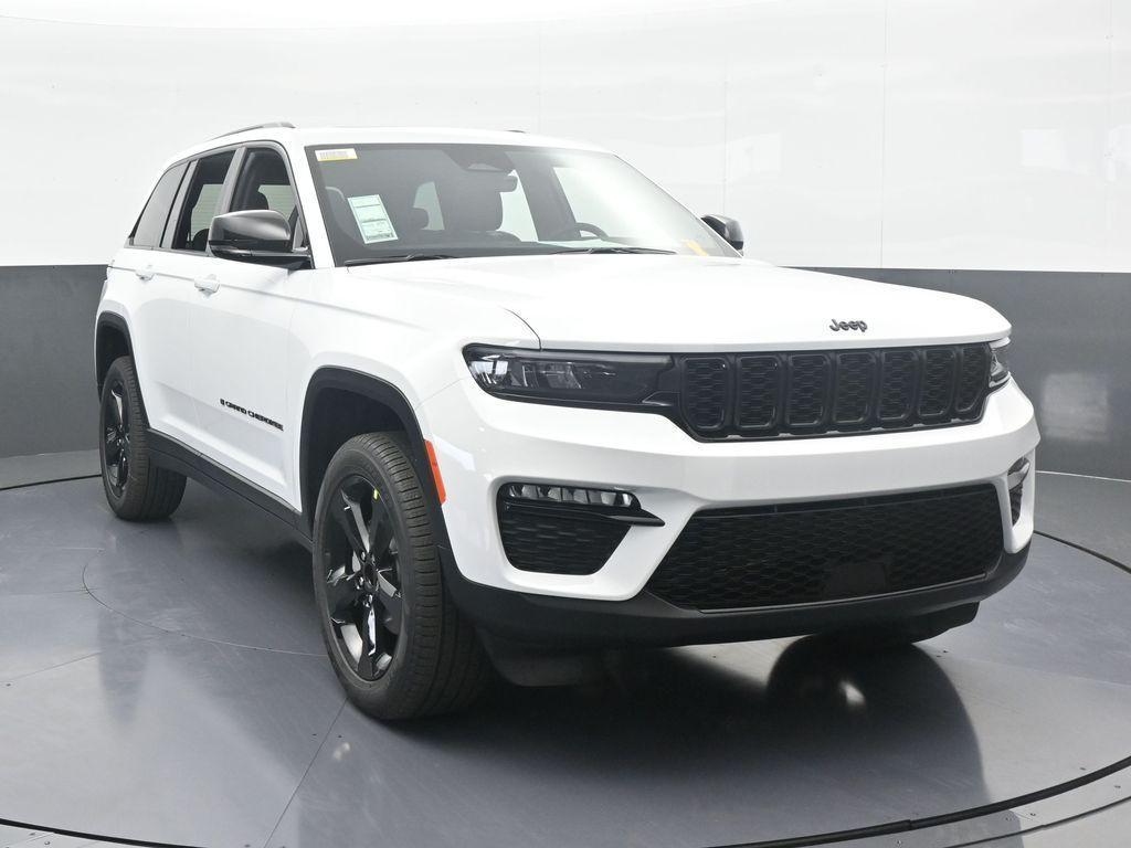 new 2025 Jeep Grand Cherokee car