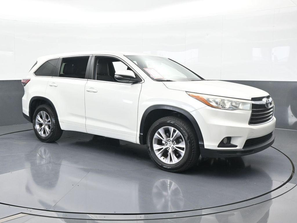 used 2015 Toyota Highlander car, priced at $15,251