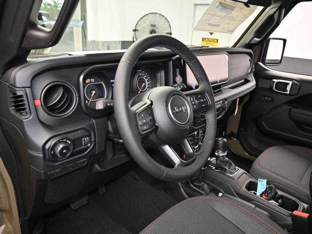 new 2025 Jeep Wrangler car