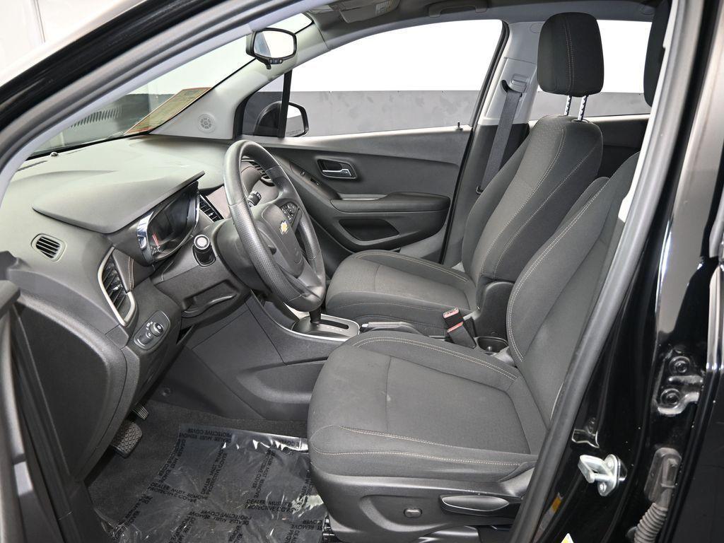 used 2020 Chevrolet Trax car, priced at $10,490