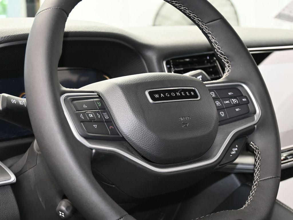 new 2025 Jeep Wagoneer L car
