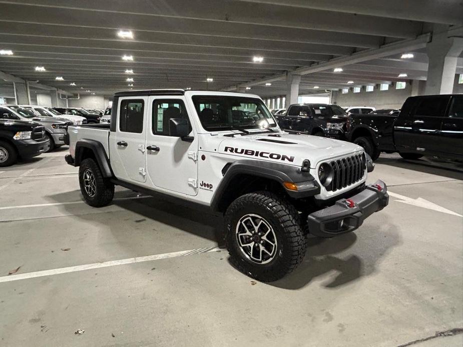 new 2024 Jeep Gladiator car, priced at $49,822