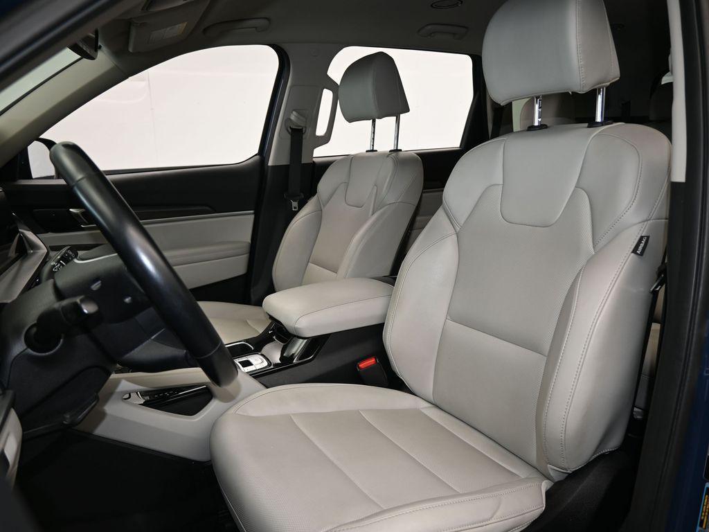 used 2023 Kia Telluride car, priced at $29,991