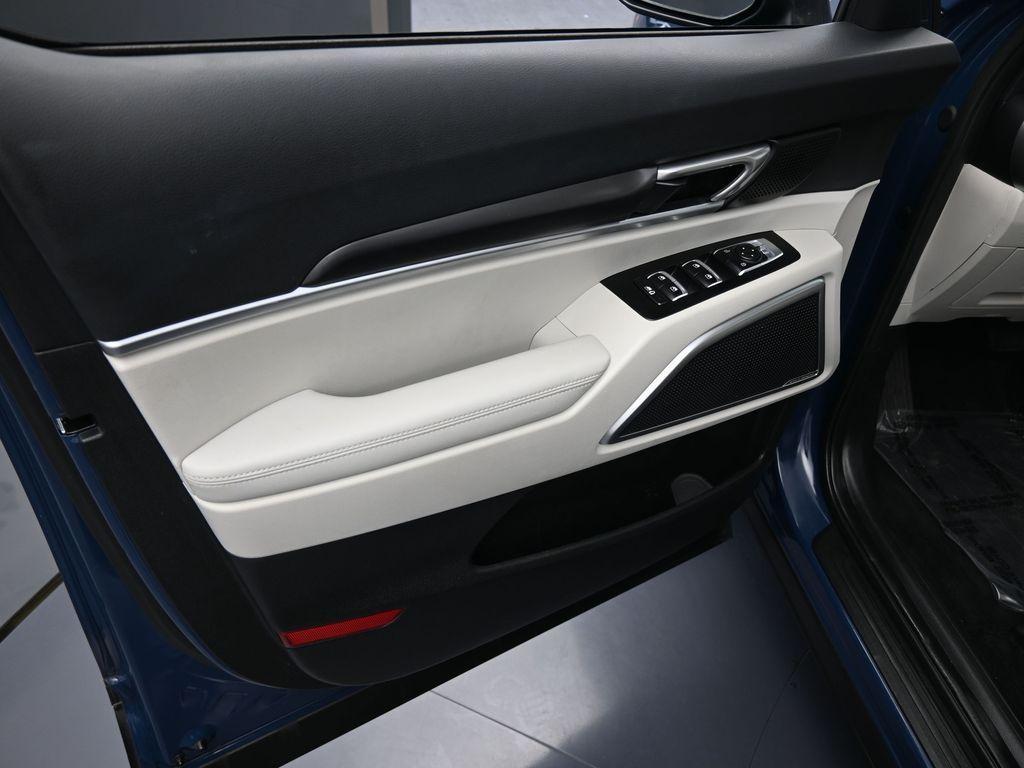 used 2023 Kia Telluride car, priced at $29,991
