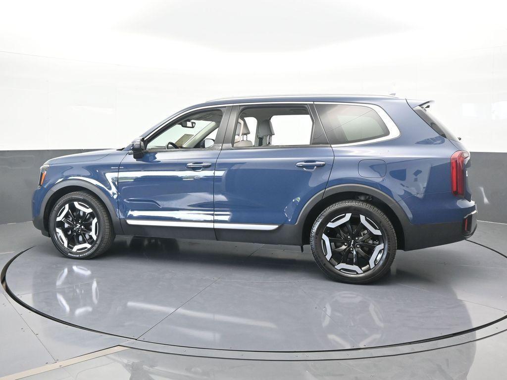 used 2023 Kia Telluride car, priced at $29,991