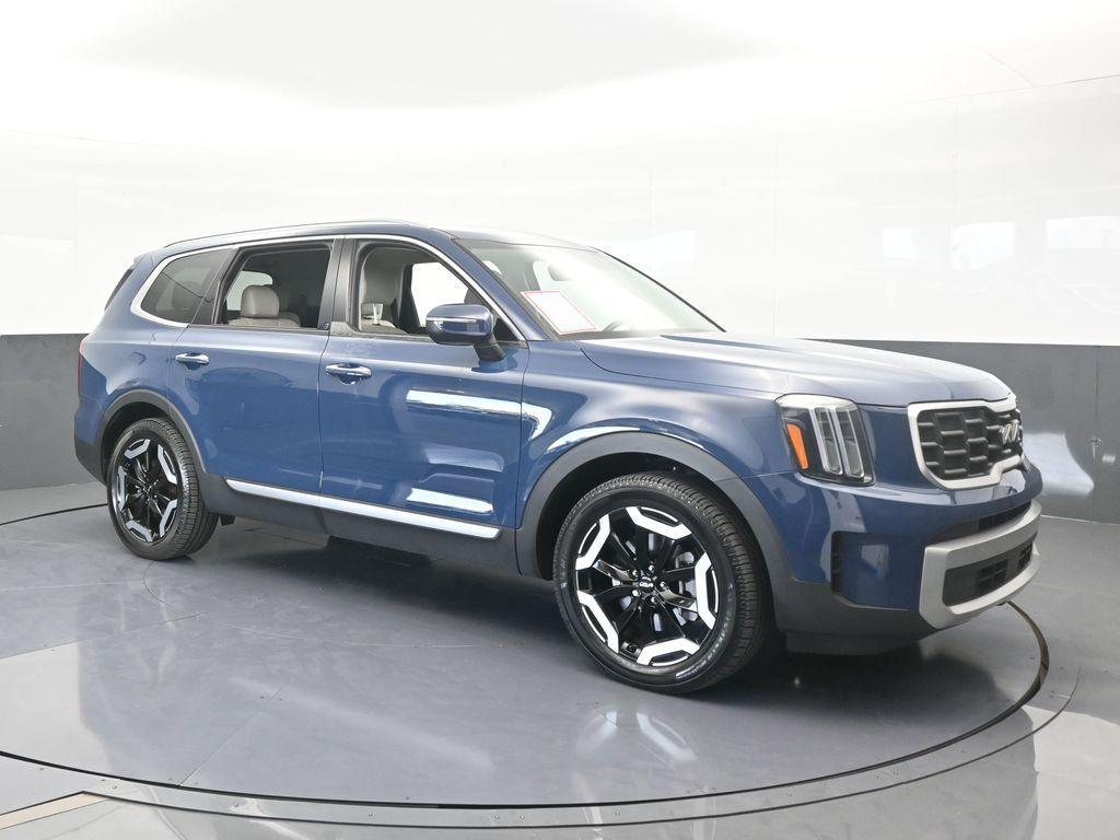 used 2023 Kia Telluride car, priced at $29,991