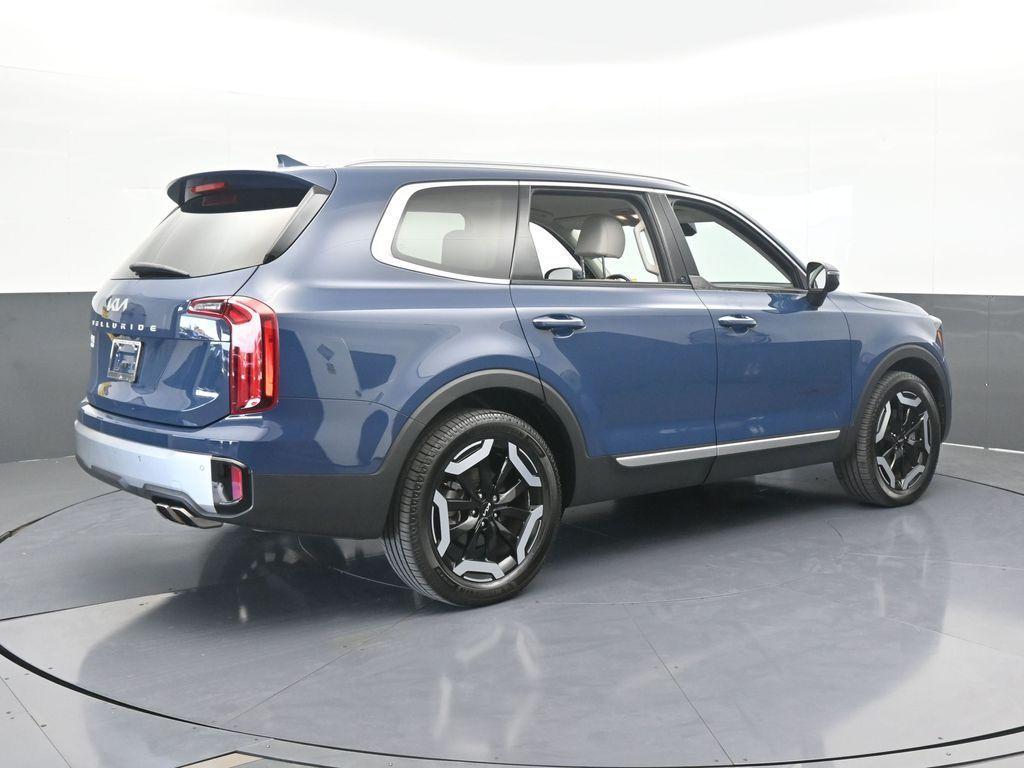 used 2023 Kia Telluride car, priced at $29,991