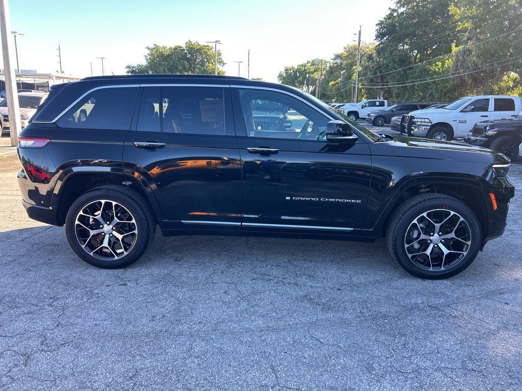 new 2025 Jeep Grand Cherokee car, priced at $69,047