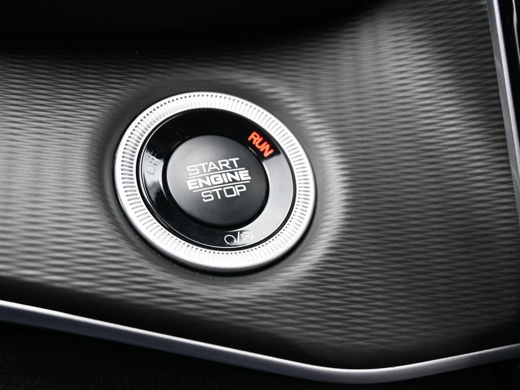 new 2025 Jeep Grand Cherokee L car