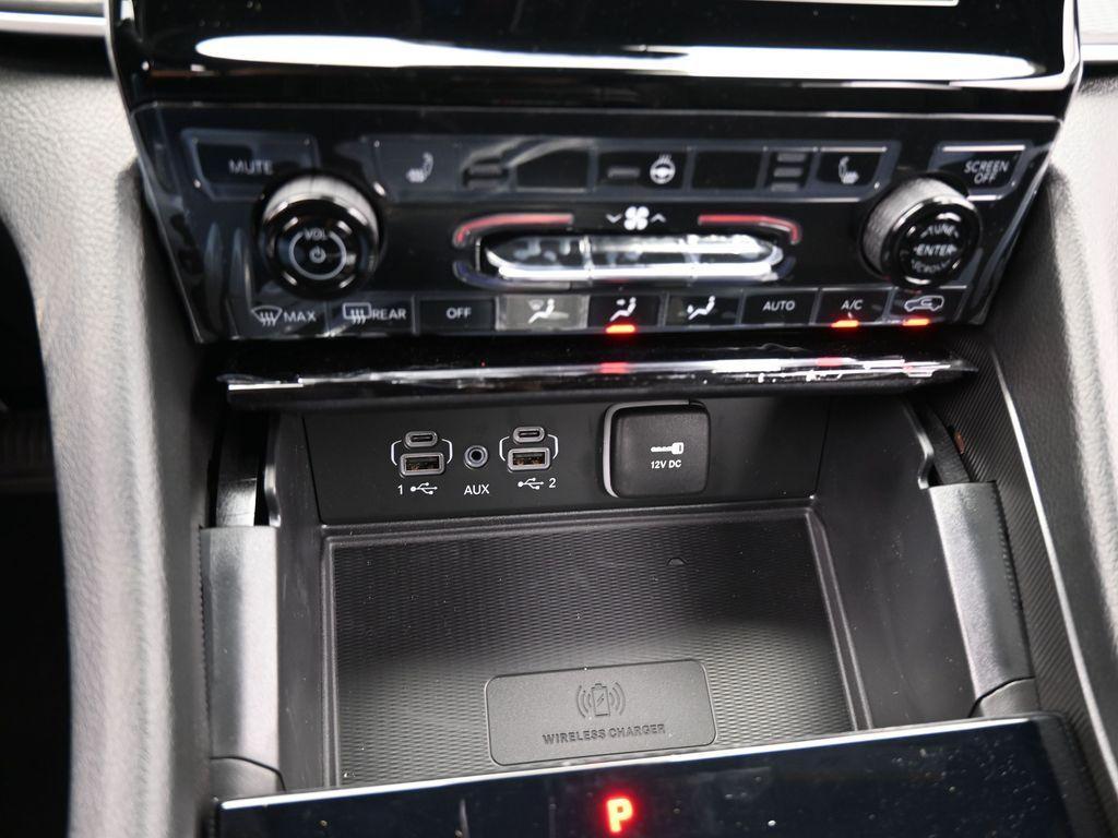 new 2025 Jeep Grand Cherokee L car