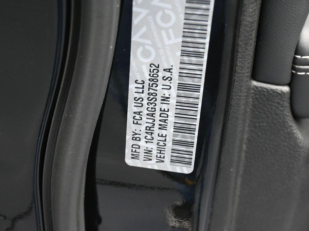 new 2025 Jeep Grand Cherokee L car