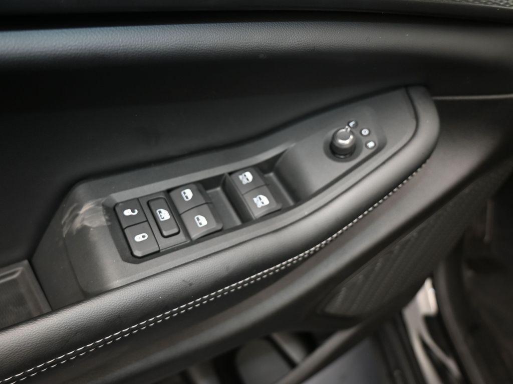 new 2025 Jeep Grand Cherokee L car
