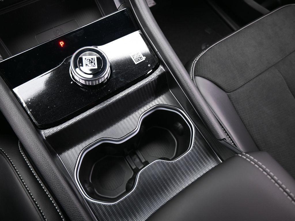 new 2025 Jeep Grand Cherokee L car
